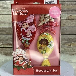 The World of Strawberry Shortcake Hair Accessory Set